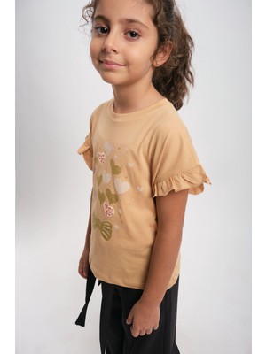 We&Me Kolu Fırfırlı Kız Çocuk T-Shirt