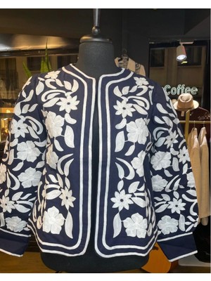 Kadın Nakış Işlemeli Uzun Kollu Pamuk Tasarım Ceket