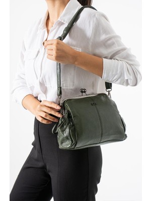 Baginn Y.suni Deri Kadın Postacı Burslu Çanta 24*20 cm Vegan Deri Bayan Çapraz Askılı Omuz Çantası