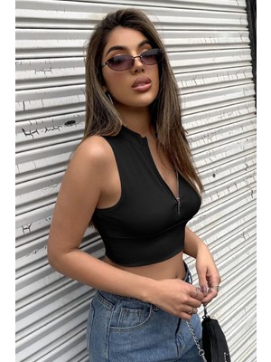 SHC4200 Kadın Siyah Yarım Fermuarlı Sıfır Kol Crop Top Bluz