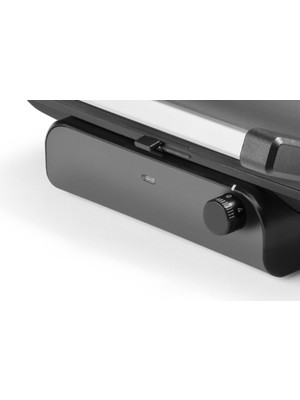 Arçelik Pratik ve Şık Tost Makinesi, Hızlı ve Eşit Pişim Özelliğiyle