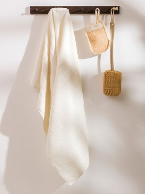 Lc Waikiki Yeni Sezon Çizgi Nakışlı Banyo Havlusu 70X140 cm