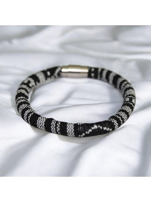 DEHNA Siyah Kilim Dokuma Manyetik Kapamalı Unisex El Yapımı Bileklik
