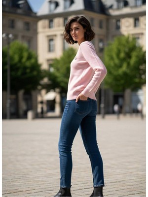 Yusgos Kadın V Yaka Göğüs Nakışlı Çelik Örgü Yüksek Kaliteli Triko Kazak