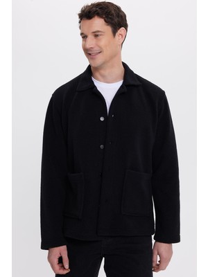 Tudors Erkek Regular Fit Rahat Kesim Peluş Çıtçıtlı Torbalı Çift Cepli siyah Ceket Gömlek