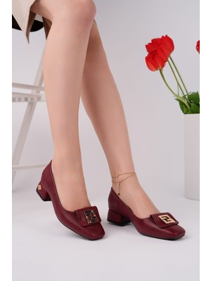 Bahrina Kadın Tokalı Kısa Ökçeli Topuklu Ayakkabı