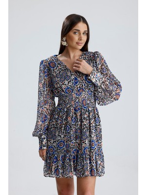 Velizade Mavi Çiçekli Şifon Mini Kloş Çan Modeli Elbise V Yaka Beli Lastikli Büzgülü Balon Kollu Bohem Elbise