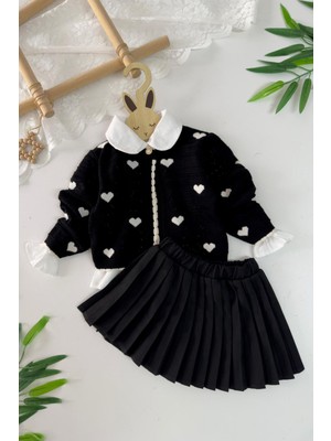 Miniğimin Cicileri Kalp Desenli Triko Hırkalı Pileli Etekli 3 Lü Kız Takımı - Siyah-Beyaz