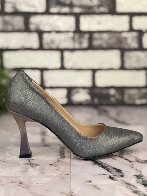 OXI Kadın Stiletto Sivri Burun 9 cm Topuk Boy