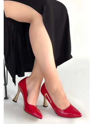 Femina Trendy Motya Kırmızı Rugan Topuklu Ayakkabı