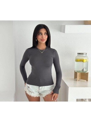 Moda Kanyonu Parmak Geçme Dataylı Badi