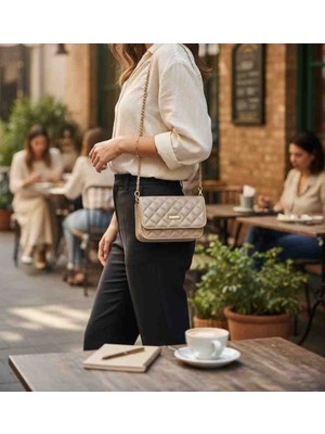 Moda Fiesta Kadın Kapitone Zincir Askılı Çapraz Çanta – Çok Gözlü, Kartlıklı, Fermuarlı Bölmeli