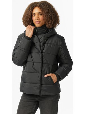 Nautica Kadın Siyah Regular Fit Mont 57J043T.0TB