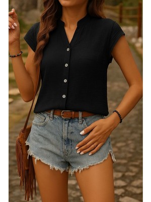 Kadın Kısa Kollu V Yakalı Önden Düğmeli Müslim Gömlek
