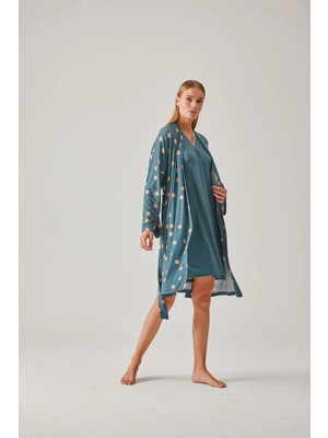 Pamuk & Pamuk Yeşil Puantiye Desenli Dantelli Viskon Kadın Sabahlık