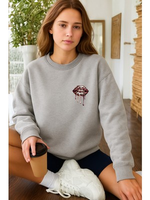 EYDAMOON Kadın Kışlık Pamuklu Minimal Leopar Dudak Baskılı Regular Bisiklet Yaka Sweatshirt