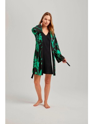 Pamuk & Pamuk Siyah Çizgili Desen Viskon Kadın Sabahlık