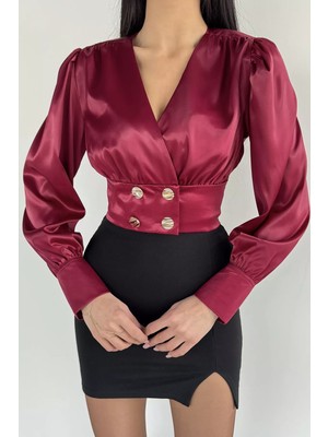 Gülseli Kadın Kruvaze Yaka Gold Düğme Detaylı Saten Bluz P-00019749