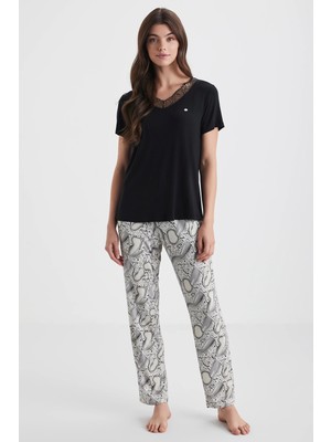 Yumuşak Dokulu Pijama Takımı