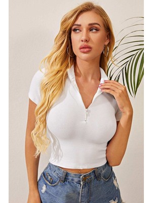 Çamaşır Kenti Kadın Beyaz Yarım Fermuarlı ve Kısa Kollu Crop Top Bluz
