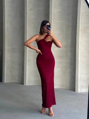 The Kethen Krinkıl Tek Omuz Uzun Elbise Bordo S25455