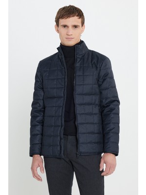 Altınyıldız Classics Standart Fit Normal Kesim Dik Yaka Kapitone Desenli Yan Cepli Şişme Mont