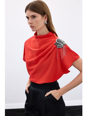 H1Style Bluz Salaş Omuz Aksesur Detaylı