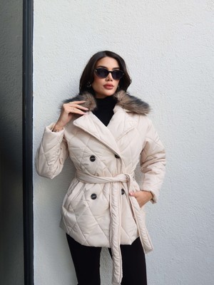 Esra Helvacı Baklava Desen Yaka Kürklü Şişme Mont