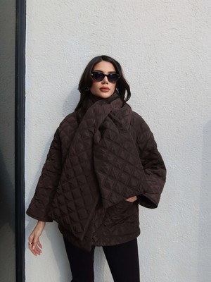 Esra Helvacı Kapitone Şal Detaylı Mont