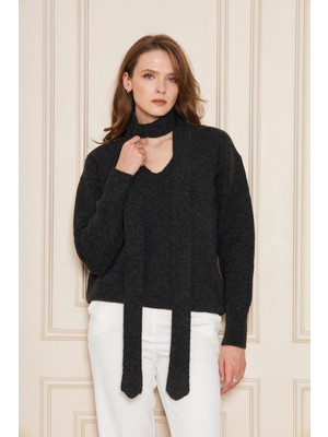 Irmak Kerekli Kadın Yumuşak Dokulu V Yaka Oversize Yünlü Triko Kazak Atkı Takım 7141 Siyah