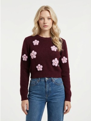 Qoolest Kadın Bordo Yünlü Çiçek Aplikeli Yumuşak Dokulu Triko Kazak