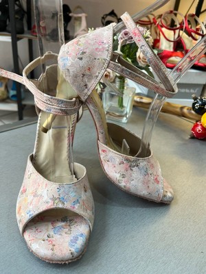 Bitangosu Çiçekli Zarafet 8,5 cm 13 Pont Kapalıtopuk-Açık Burun- Tango, Dans ve Salon Ayakkabısı