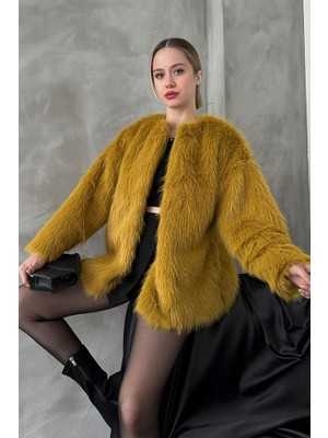 Caddebostan Moda Yağ Yeşili Peluş Kaban Modern Premium Luxury Trend Tasarım Kaban