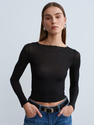 Dilvin 32371 Kaşmir Karışımlı Kayık Yaka Büzgülü Top-Siyah