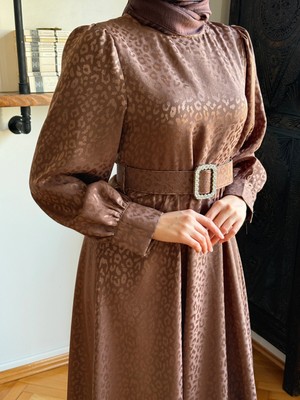 Kaplama Kemerli Bel Büzgülü Leopar Saten Elbise 1836 Navra | Fendel