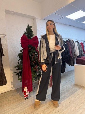 Gülten Akgün Lacivert Gri Kapüşonlu Garnili Takım