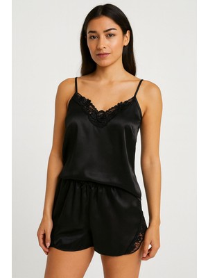 Bradien Kadın Siyah Dantelli Saten Askılı Şortlu Pijama Takımı