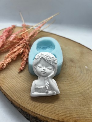 Wammolds Düşünen Örgülü Kız Silikon Kalıp