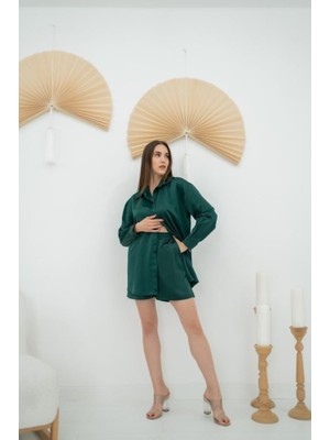 Kendim Fashion Zümrüt Saten Şortlu Takım