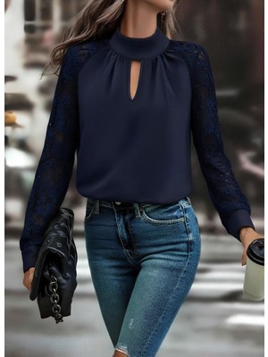 Reka Moda Kadın Uzun Kollu Göğüs Pencere Detay Yaka Boğazlı Kolları Tüllü Sandy Bluz