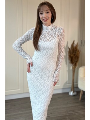 Dilay Gökoğlu Butik Dik Yaka Dantelli Zarif Midi Elbise