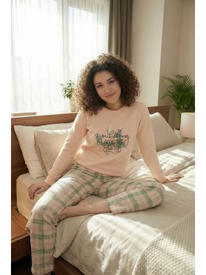 Bravie Luxury Thermal Among Stars Desenli Kadın Polar Kışlık Pijama Takımı – 42058