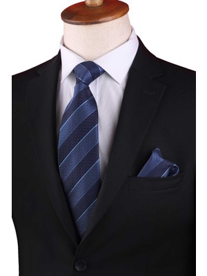 Kravatkolik Mavi - Lacivert Çizgi Desen Mendilli Klasik Kravat KK13151