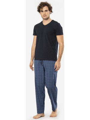 Cacharel V Yaka Kısa Kol T-Shirt ve Cepli Ekoseli Alt Pijama Takım