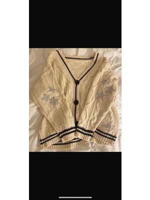 İsra Ayyıldız Moonstar Collection Taylor Swift Bej Örgü Oversize Hırka