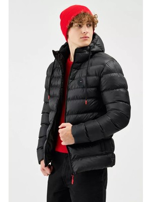 D1fference İçi Astarlı Cepli Kapüşonlu Jel Elyaflı Su ve Rügar Geçirmez Erkek Kışlık Mont