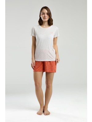 Pierre Cardin Kadın Beyaz T-Shirt, Turuncu Şort Takım