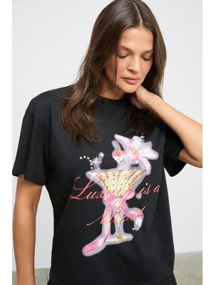 Grimelange Avantı Kadın Yumuşak ve Esnek Kumaşlı Yuvarlak Yakalı Baskı ve Taş Detaylı Siyah T-Shirt