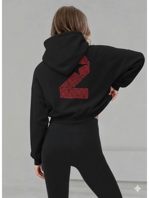 Afri Siyah Bayan Taş Detaylı Kapüşonlu Crop Sweatshirt ve Yüksek Bel Fitilli Tayt Takım – Rahat Spor & Günlük Kombin