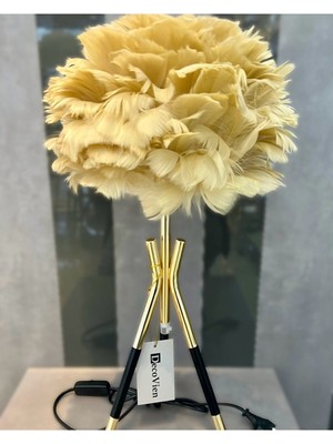 Feyza Design Tüylü Model Tripod Ayaklı Gold Abajur, Modern ve Şık Aydınlatma Seti
